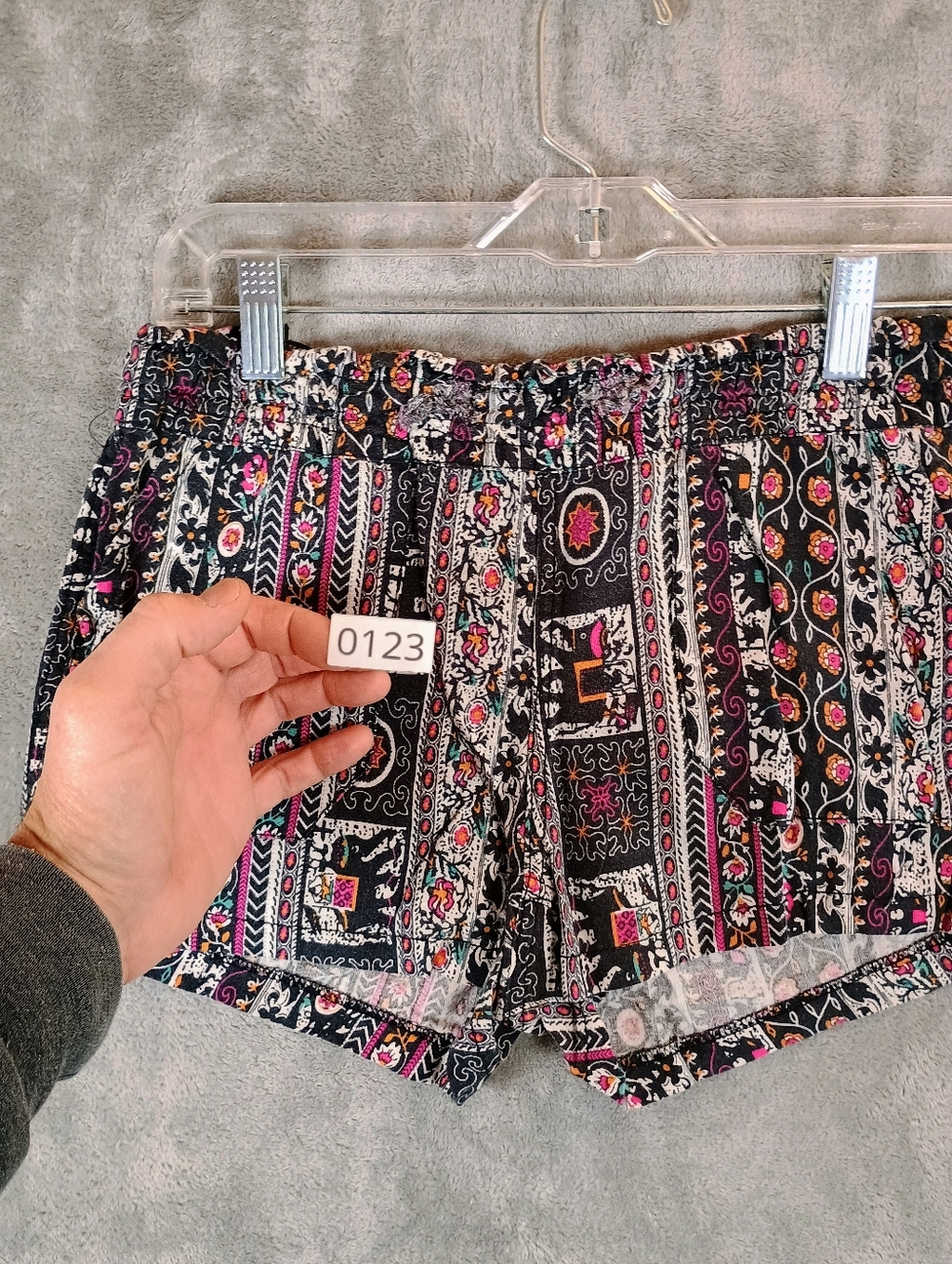 Cali 1850 Floral High Waist Women's Shorts Size Small - Picture 10 of 10